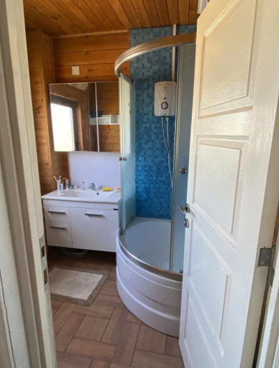 GİRNE/ALSANCAK AÇMENYA RESTORAN BÖLGESİNDE SATILIK 4+1 AHŞAP VİLLA-12